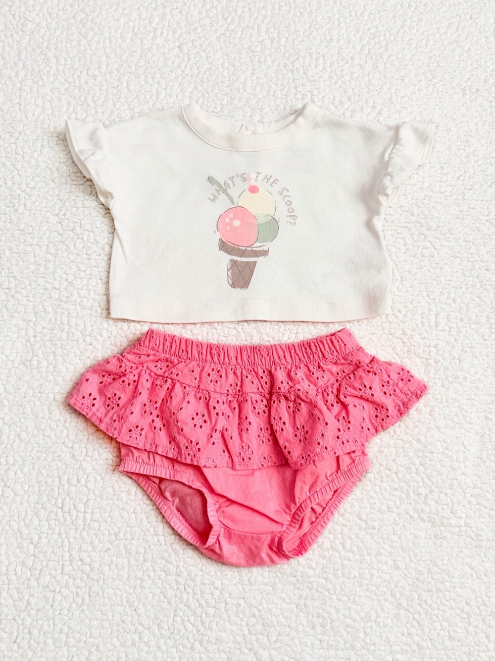 🍦Carter’s 2 Piece Ice Cream Outfit Set Size 3 Months